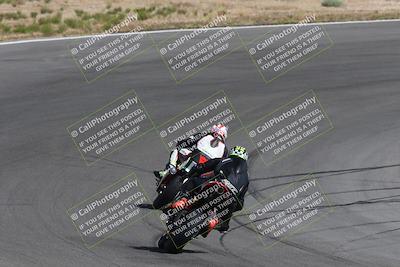 media/Apr-20-2025-AHRMA (Sun) [[393a79c373]]/Race/Group 12/Turn 4b/